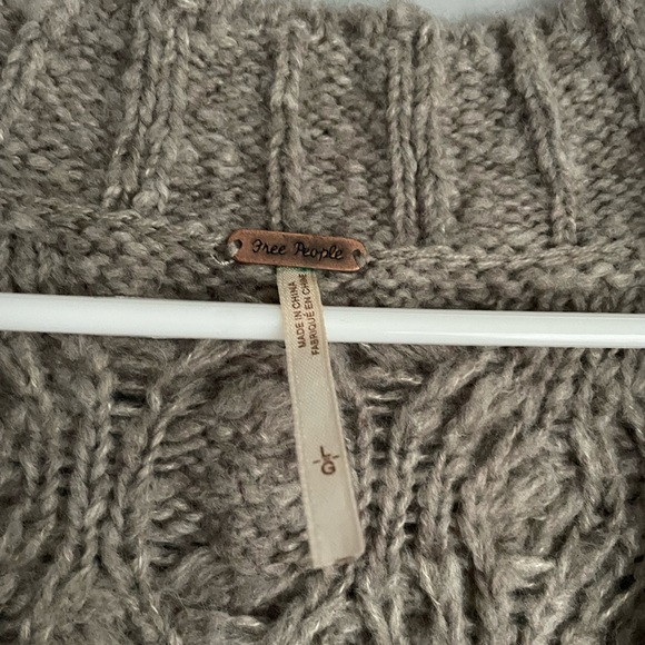 Free people knit cardigan, size L - Picture 5 of 7